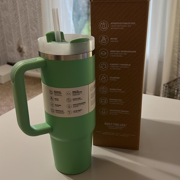 NWT Stanley Quencher H2.0 Flowstate Tumbler 30 oz in Jade - Picture 6 of 7